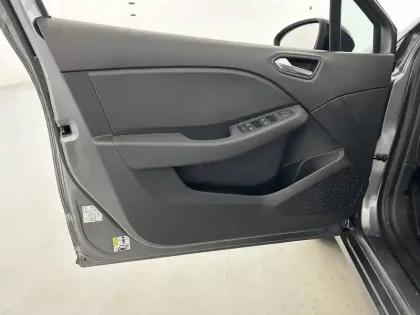 Photo 19 Renault Clio Gén. V (BJA) Ph2 Evolution 5