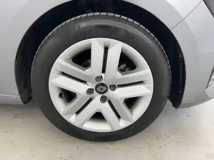 Photo 29 Renault Clio Gén. V (BJA) Ph2 Evolution 5