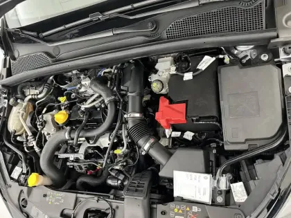 Photo 34 Renault Clio Gén. V (BJA) Ph2 Evolution 5