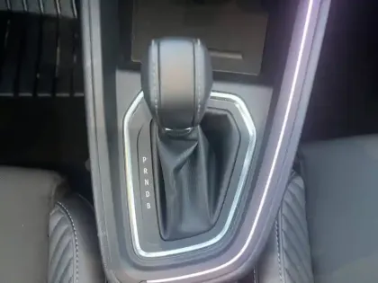 Photo 57 Renault Clio  E-Tech full hybrid 145