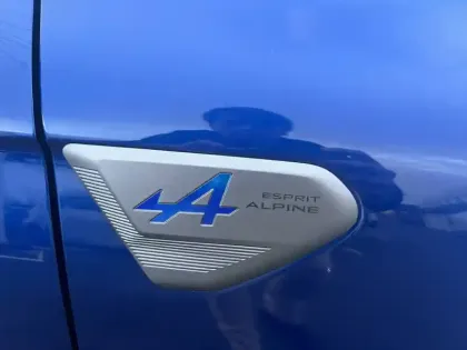 Photo 11 Renault Clio  E-Tech full hybrid 145