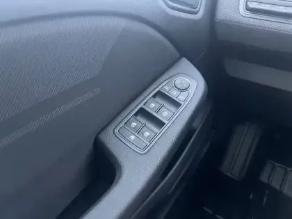 Photo 29 Renault Clio  E-Tech full hybrid 145