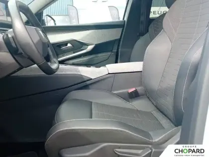 Photo 42 Peugeot 3008  Hybrid 136 e-DCS6