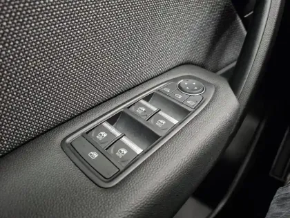 Photo 116 Renault Captur  E-Tech full hybrid 145 ch