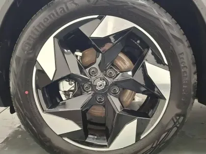 Photo 60 Renault Captur  E-Tech full hybrid 145 ch