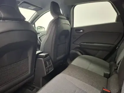 Photo 110 Renault Captur  E-Tech full hybrid 145 ch