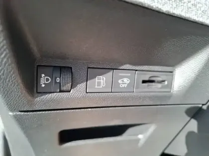 Photo 17 Peugeot 3008  Plug-in Hybrid 195 e-DCS7