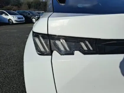 Photo 16 Peugeot 3008  Plug-in Hybrid 195 e-DCS7