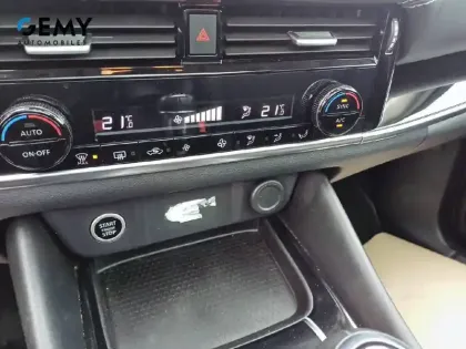 Photo 34 Nissan Qashqai  Mild Hybrid 140 ch
