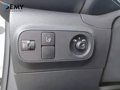 Photo 12 Citroën C3  PureTech 83 S&S BVM5