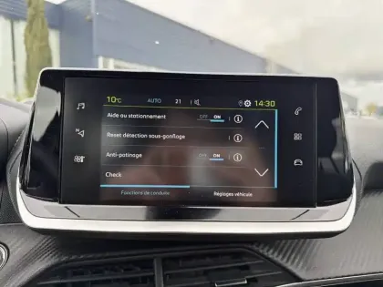 Photo 28 Peugeot 2008  Electrique 136 ch