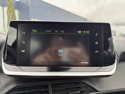 Photo 27 Peugeot 2008  Electrique 136 ch