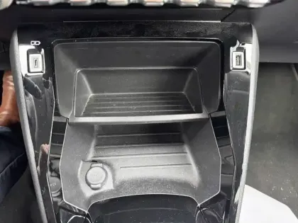 Photo 22 Peugeot 2008  Electrique 136 ch