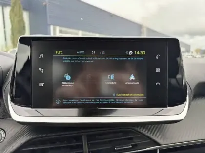 Photo 26 Peugeot 2008  Electrique 136 ch