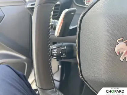 Photo 13 Peugeot 2008  PureTech 130 S&S EAT8