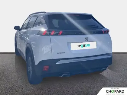 Photo 6 Peugeot 2008  PureTech 130 S&S EAT8