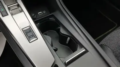 Photo 86 Peugeot 308  BlueHDi 130ch S&S EAT8