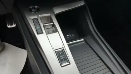 Photo 24 Peugeot 308  BlueHDi 130ch S&S EAT8