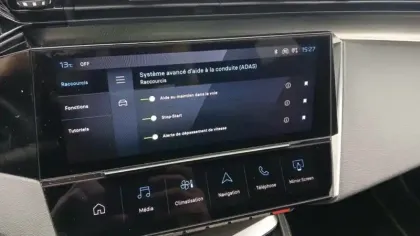 Photo 55 Peugeot 308  BlueHDi 130ch S&S EAT8