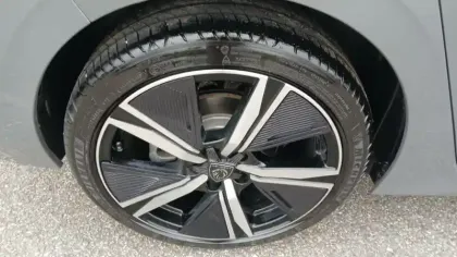 Photo 43 Peugeot 308  BlueHDi 130ch S&S EAT8