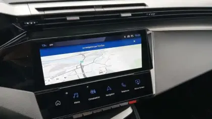 Photo 79 Peugeot 308  BlueHDi 130ch S&S EAT8