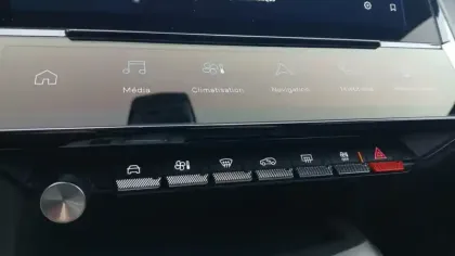 Photo 85 Peugeot 308  BlueHDi 130ch S&S EAT8