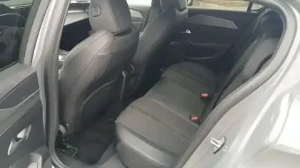 Photo 39 Peugeot 308  BlueHDi 130ch S&S EAT8