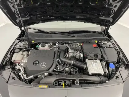 Photo 83 Mercedes Classe A  250 e 8G-DCT