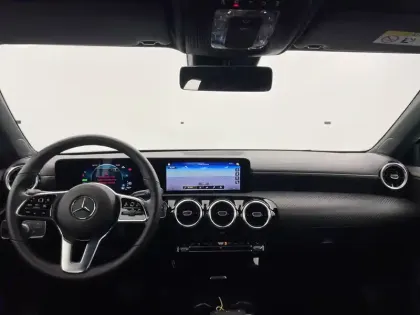 Photo 61 Mercedes Classe A  250 e 8G-DCT