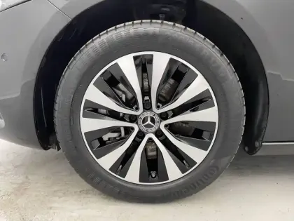 Photo 81 Mercedes Classe A  250 e 8G-DCT