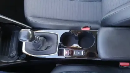 Photo 28 Peugeot 208  PureTech 100 S&S BVM6