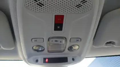 Photo 29 Peugeot 208  PureTech 100 S&S BVM6