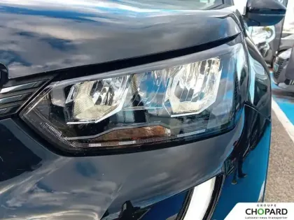 Photo 21 Peugeot 2008  BlueHDi 130 S&S EAT8