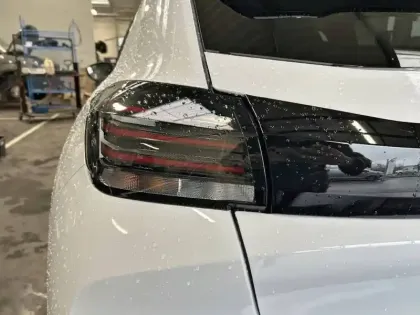 Photo 36 Peugeot 208  Hybrid 110 e-DCS6