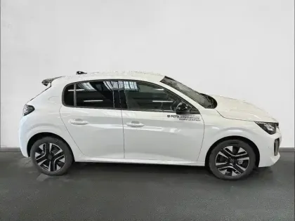 Photo 23 Peugeot 208  Hybrid 110 e-DCS6