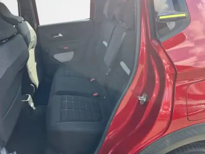 Photo 30 Citroën C3 Gén. IV Ph1 PLUS 5