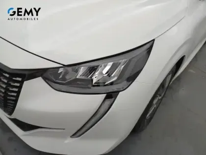 Photo 55 Peugeot 208  PureTech 75 S&S BVM5