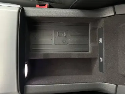 Photo 37 Audi A6  Avant 50 TFSIe 299 ch S tronic 7 Quattro