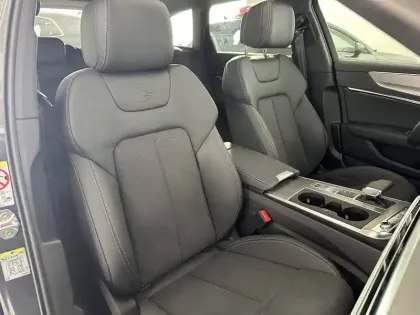 Photo 12 Audi A6  Avant 50 TFSIe 299 ch S tronic 7 Quattro