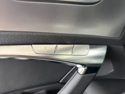 Photo 19 Audi A6  Avant 50 TFSIe 299 ch S tronic 7 Quattro