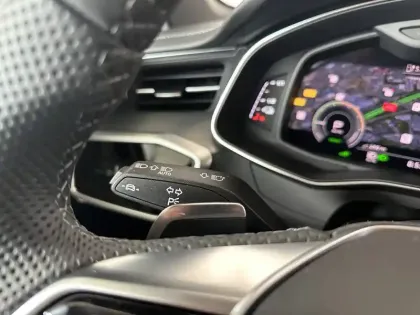 Photo 21 Audi A6  Avant 50 TFSIe 299 ch S tronic 7 Quattro