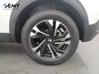 Photo 10 Peugeot 2008  PureTech 130 S&S EAT8