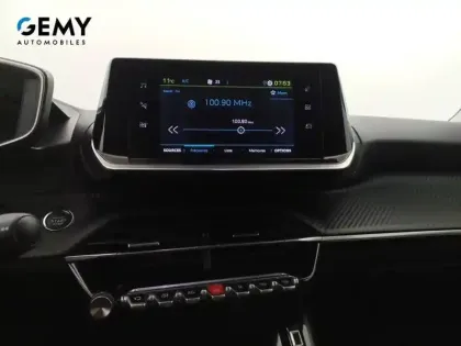 Photo 13 Peugeot 2008  Electrique 136 ch