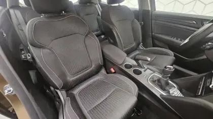 Photo 19 Renault Megane Mégane IV Berline dCi 110 Energy