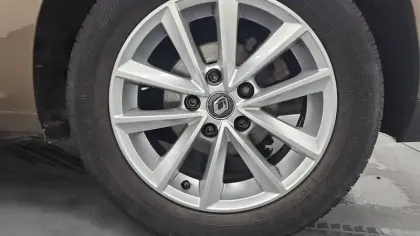 Photo 13 Renault Megane Mégane IV Berline dCi 110 Energy