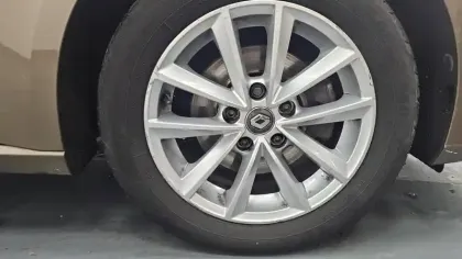 Photo 17 Renault Megane Mégane IV Berline dCi 110 Energy