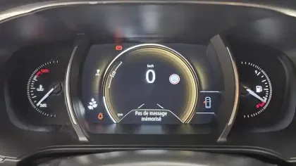 Photo 33 Renault Megane Mégane IV Berline dCi 110 Energy