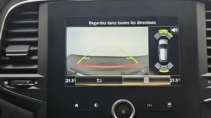 Photo 40 Renault Megane Mégane IV Berline dCi 110 Energy