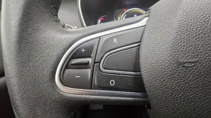 Photo 35 Renault Megane Mégane IV Berline dCi 110 Energy