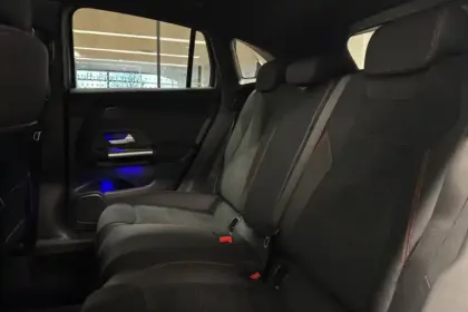 Photo 10 Mercedes GLA  200 d 8G-DCT